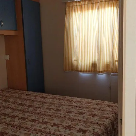 Lands House Bungalows * פטיאס
